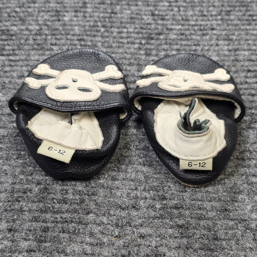 Skull Crossbones Leather Soft Sole Moccasins Toddler 6-12 Months Black White